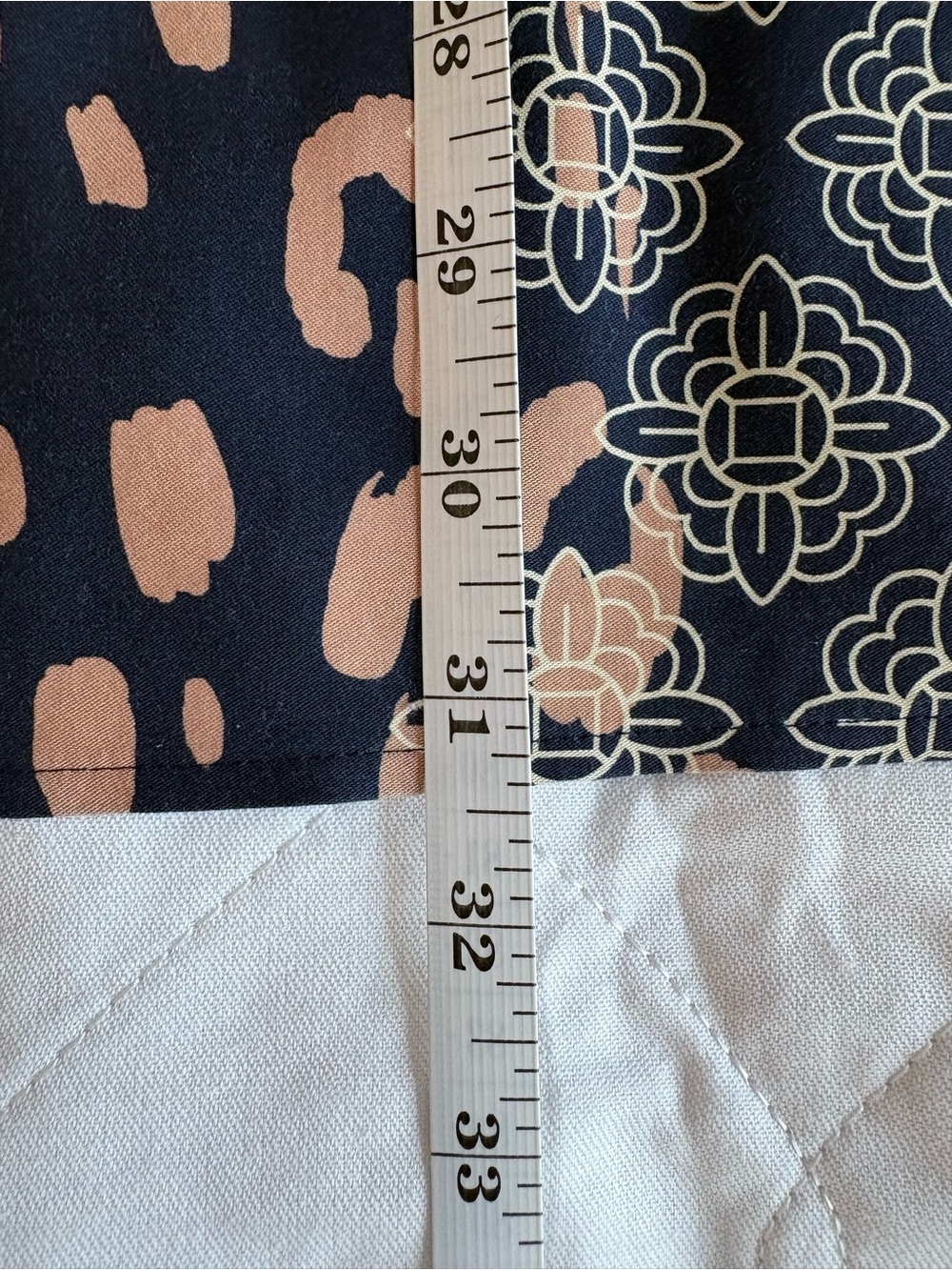Chico’s Navy Patterned Non Iron Tunic Top - Picture 10 of 11